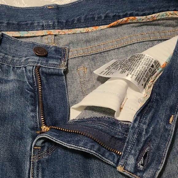 Levi's Straight Leg Jeans - Picture 15 of 16